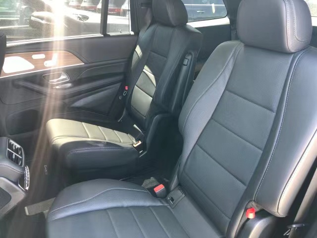 20款奔馳GLS450加版頂配 港口現(xiàn)車僅售127萬(wàn)