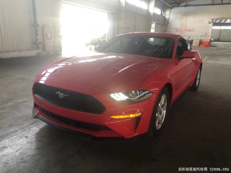 20款福特野馬2.3T加版標(biāo)配 港口現(xiàn)車鉅惠特價(jià)31.8萬(wàn)