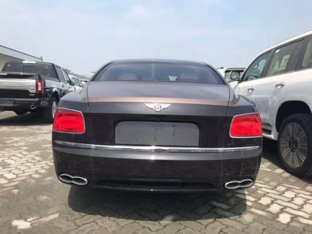 18ewY4.0T ۿڇޕr̓rH243f