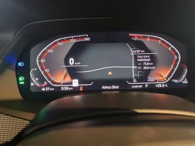 18款寶馬X53.0T 中東版現(xiàn)車天津港直營僅售