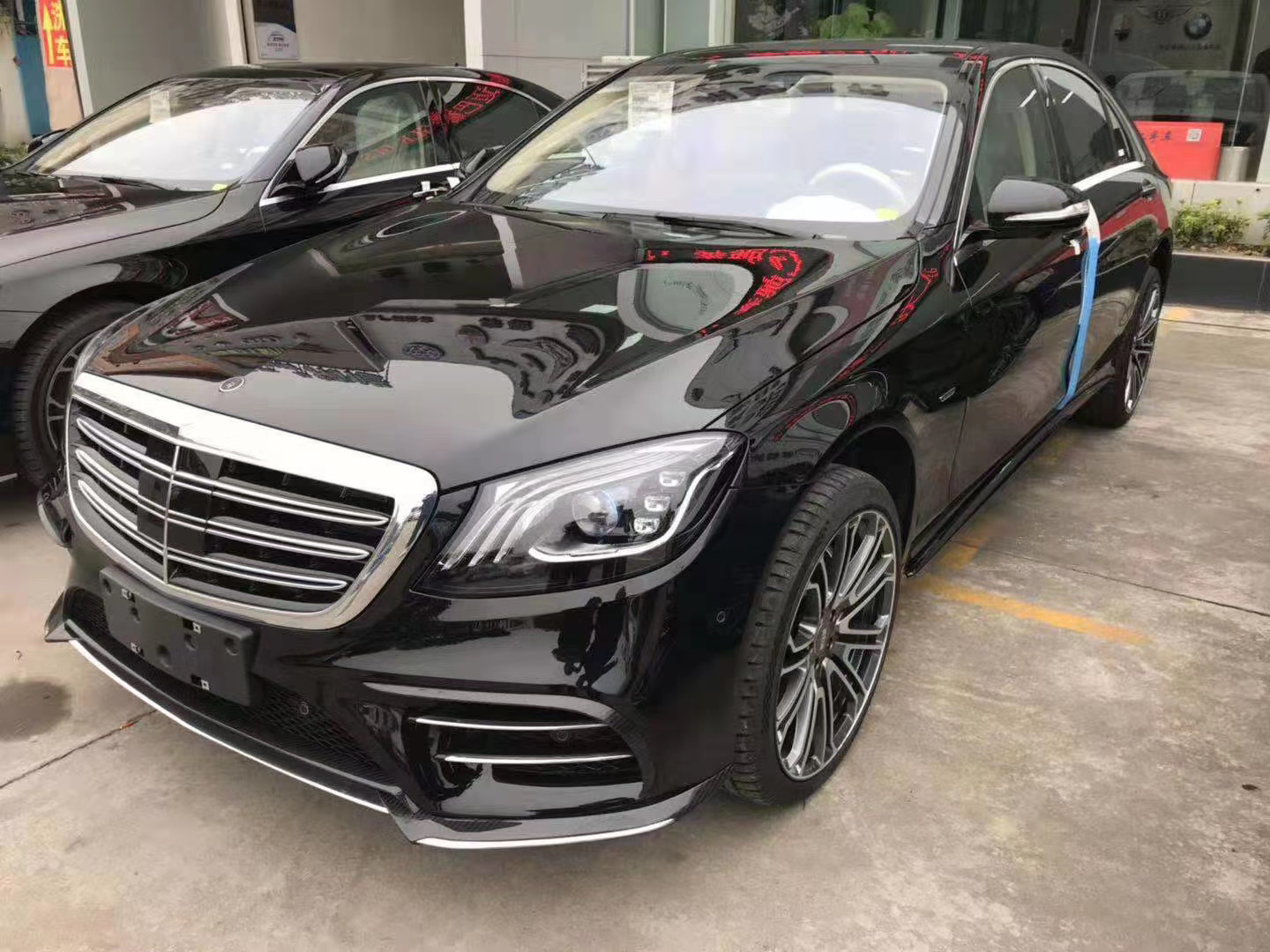 20款奔馳S450L四驅(qū)英颯改裝版 21輪港口國六現(xiàn)車僅售118.8萬