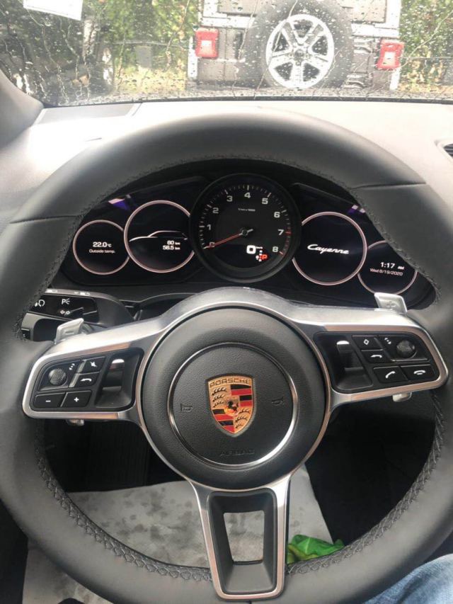 20款保時(shí)捷卡宴3.0T加版 豪華包高配港口現(xiàn)車國六預(yù)售88萬