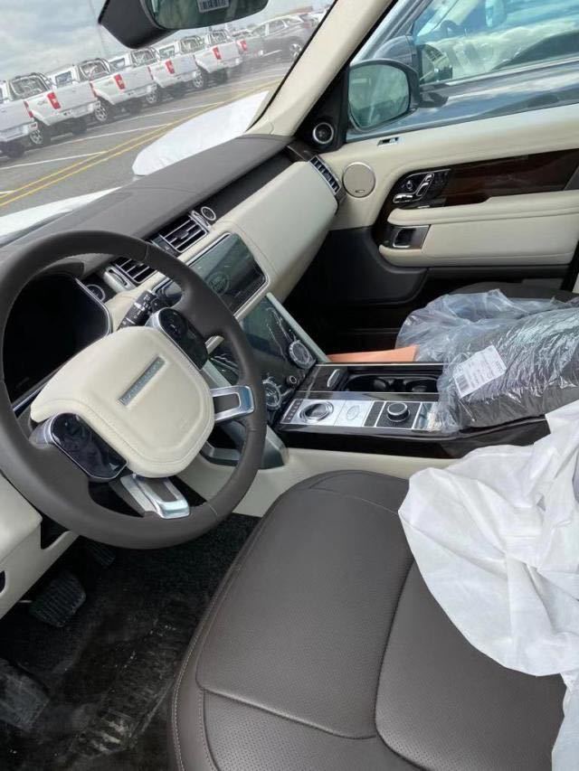 20款路虎攬勝vogue加長版 港口現(xiàn)車等國六環(huán)保特惠僅售128萬