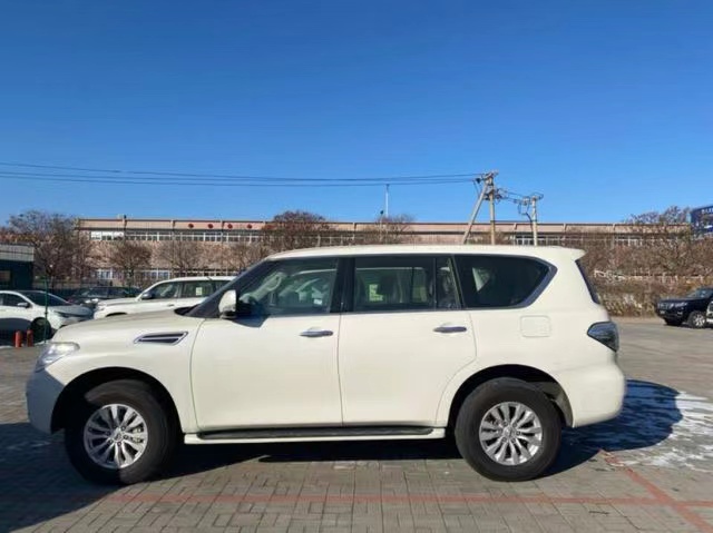 18款日產(chǎn)途樂XE版4.0排量 港口最后庫存特價(jià)僅售53萬包牌