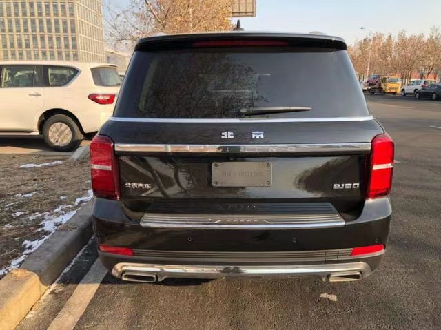 北汽BJ90奔馳整車同平臺(tái)進(jìn)口組裝 八缸4.0 六缸3.0全部現(xiàn)車