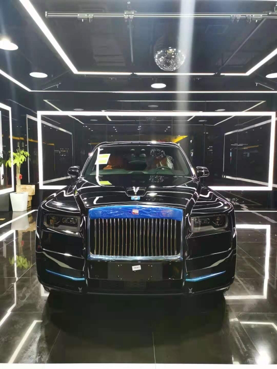 2020款勞斯萊斯庫里南 高配現(xiàn)車國六港口特惠直營750萬