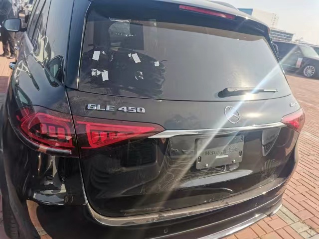 20款奔馳GLE450墨西哥版標配 港口現(xiàn)車國六預售特價75.5萬