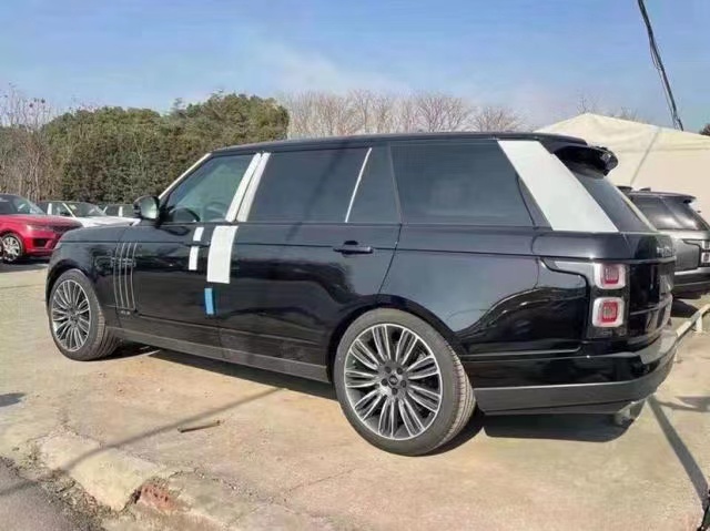 21款路虎攬勝5.0T巔峰創(chuàng)世加長(zhǎng)版 現(xiàn)車國(guó)六全國(guó)上牌特惠355萬(wàn)