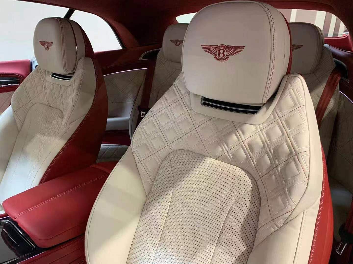 新款賓利歐陸GTC敞篷版 現(xiàn)車直售全國國六排放特惠價優(yōu)