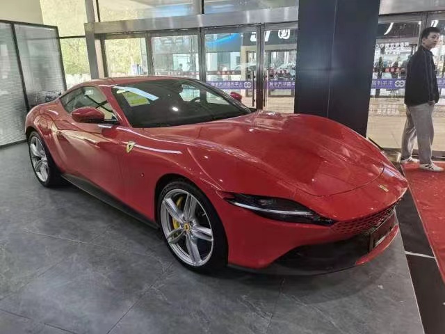 21款法拉利羅馬Roma 20款 3.9T V8 港口現(xiàn)車熱銷中直售全國(guó)