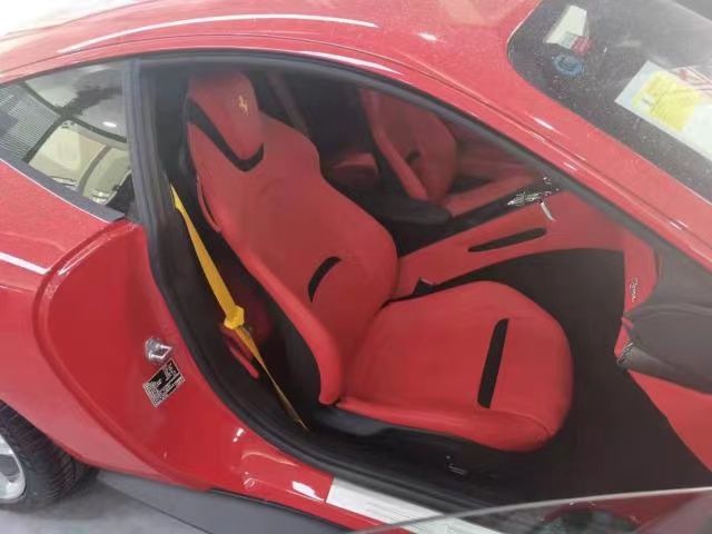 21款法拉利羅馬Roma 20款 3.9T V8 港口現(xiàn)車熱銷中直售全國(guó)