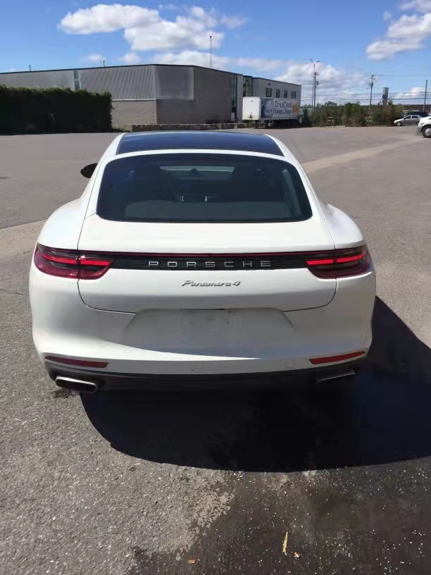 2020款保時捷Panamera   天津港火爆鉅惠中