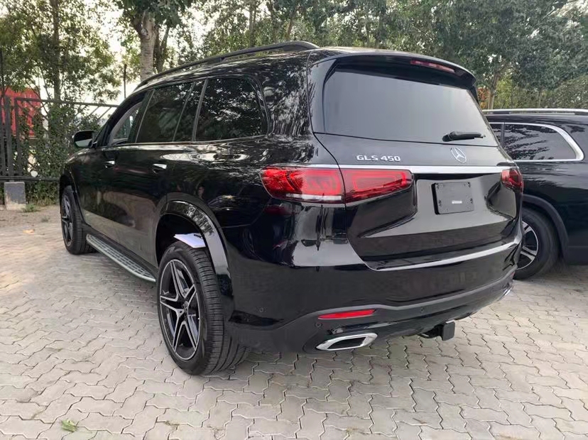 2021款奔馳GLS450  天津港保稅區(qū)現(xiàn)車特價鉅惠