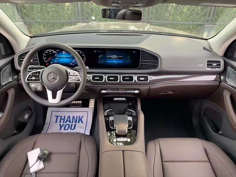 2021款奔馳GLS450  天津港保稅區(qū)現(xiàn)車特價鉅惠