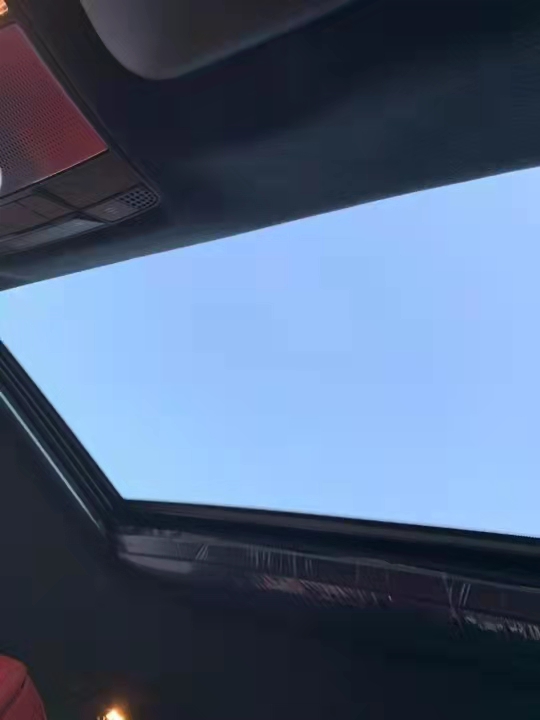 2020款奔馳G550  天津港保稅區(qū)現(xiàn)車隨時提