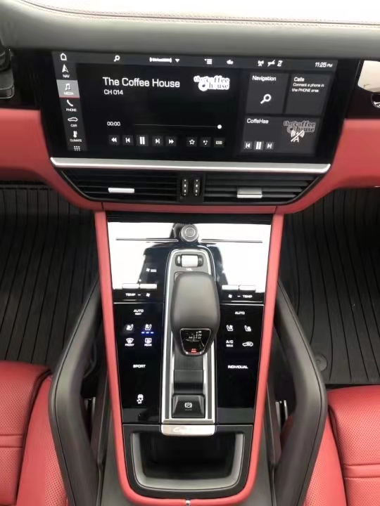 2021款保時捷卡宴  天津港保稅區(qū)現(xiàn)車特惠
