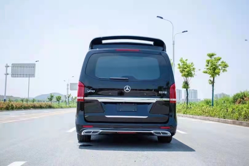 21款奔馳威霆改裝豪華商務(wù)車  天津港現(xiàn)車隨時(shí)提