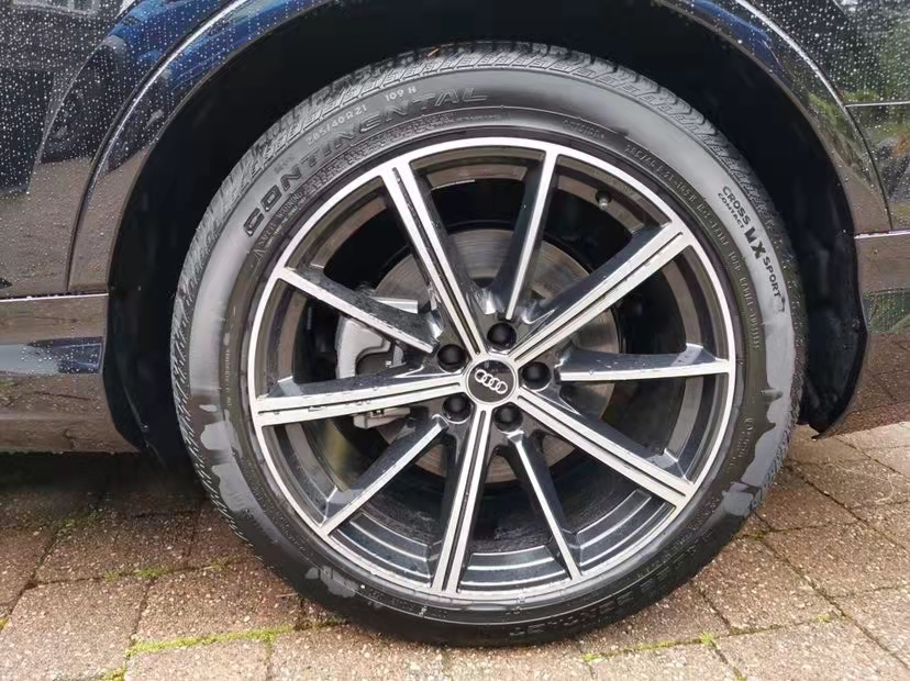 奧迪Q7 20款 3.0T Technik科技  天津港現(xiàn)車價格低至冰點(diǎn)熱賣出售