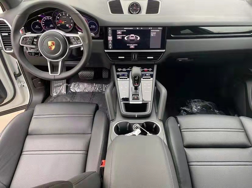 2021款保時(shí)捷卡宴現(xiàn)車報(bào)價(jià) 天津港保稅區(qū)特惠促銷中