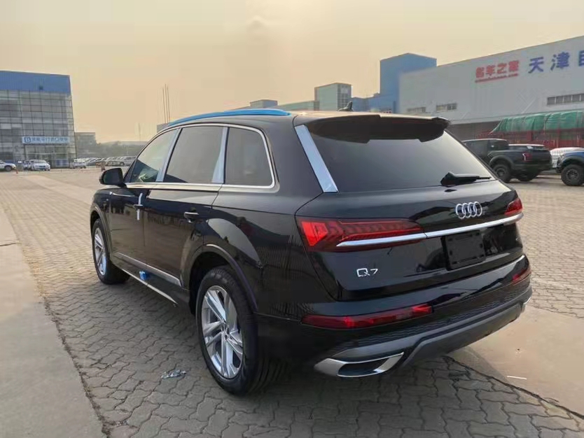  奧迪Q7 201款 3.0T Komfort舒適 天津港全國最新報(bào)價(jià)