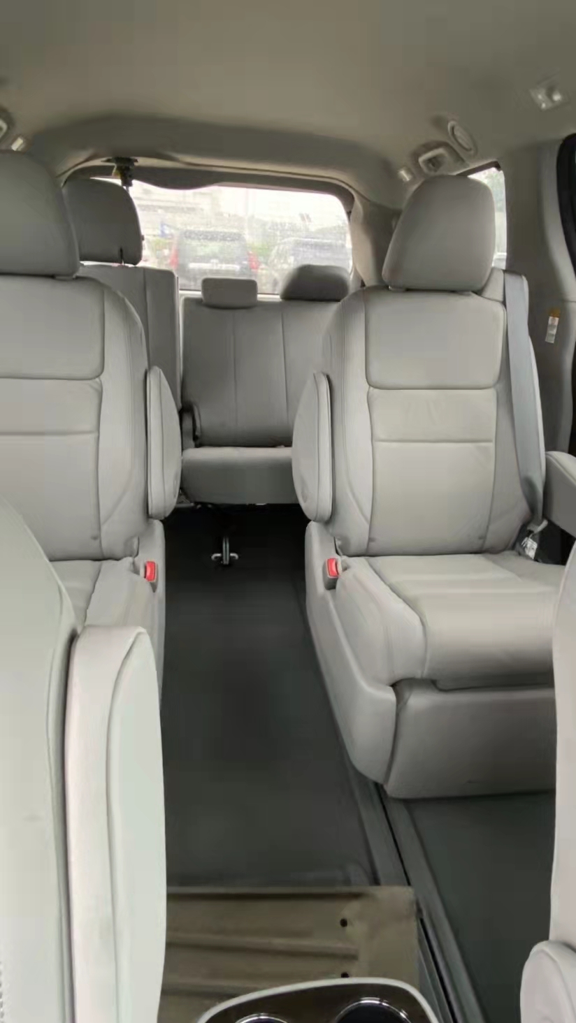 20款墨版豐田塞納3.5兩驅(qū)XLE 真皮 天津港十月現(xiàn)車價(jià)格鉅惠