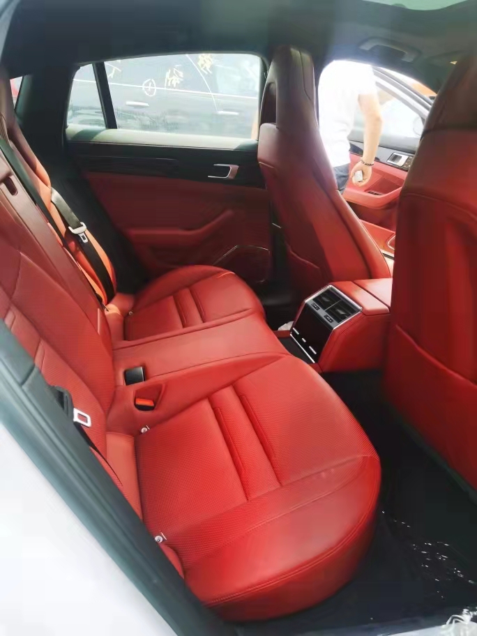 保時(shí)捷Panamera 20款 4S 2.9T 天津港雙十一親情價(jià)鉅惠