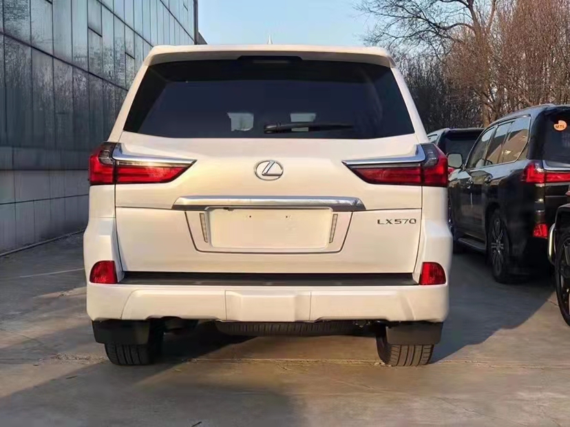 雷克薩斯LX570 21款 標(biāo)準(zhǔn) 最強(qiáng)優(yōu)惠力度手慢即無(wú)