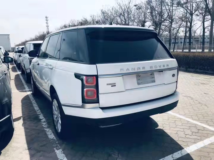 攬勝行政 19款 2.0T P400e 插電混動 創(chuàng)世加長 港口現(xiàn)車最低價