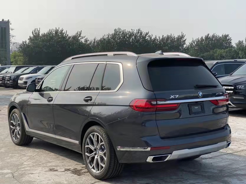 寶馬X7 21款 3.0T Luxury豪華 天津港現(xiàn)車鉅惠搶購(gòu)中