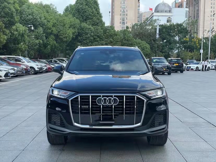 奧迪Q7 20款 3.0T Komfort舒適 港口雙十一大促隨時(shí)提車