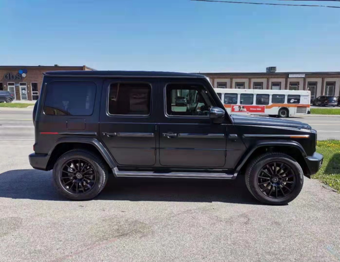 2021款 奔馳G550 天津港保稅區(qū)現(xiàn)車超底價(jià)熱銷