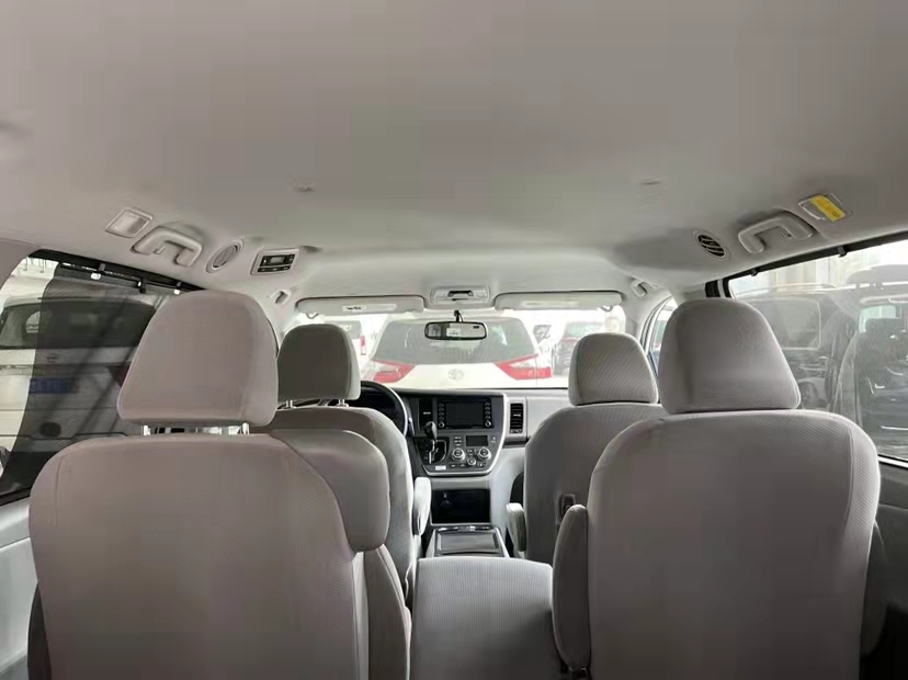 20款塞納3.5 兩驅(qū)8座 絕版最后一批清倉(cāng)甩